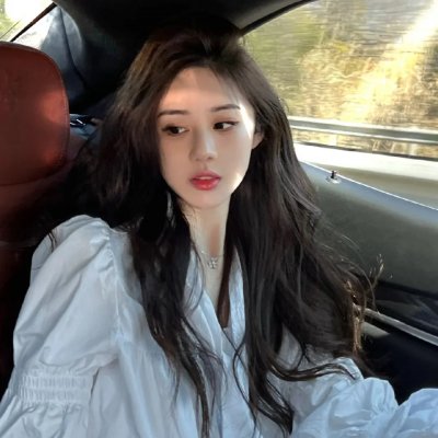 美女蛇岛求生